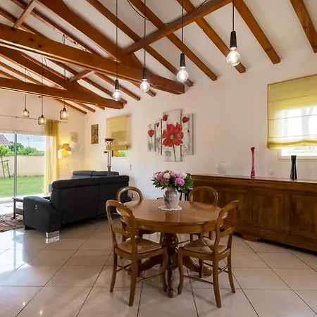 Сasa de vacaciones Les Sylphides - Maison Avec Piscine